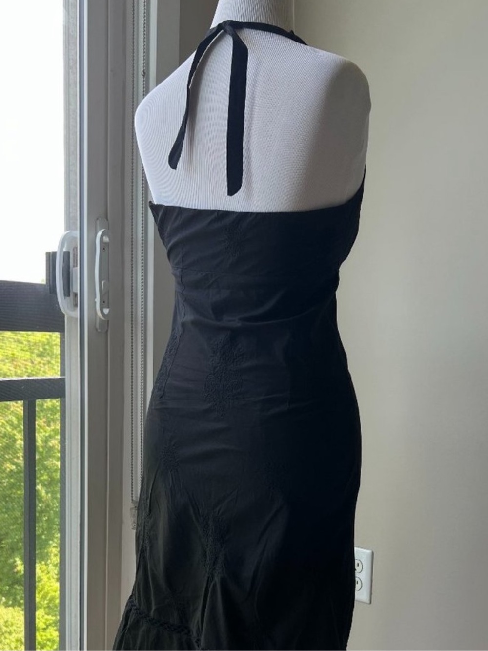 J.Crew Black Embroidered Floral Dress Size 4 | Romantic Minimalism 100% Cotton - Picture 3 of 15